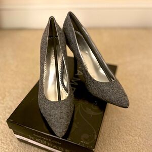 NEW Rampage 7.5 women’s herringbone pump